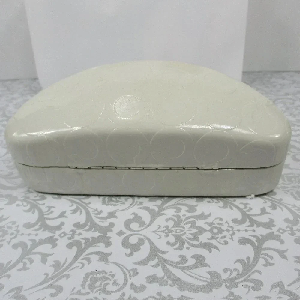 COACH Hard-shell Sunglasses Case - Picture 4 of 8